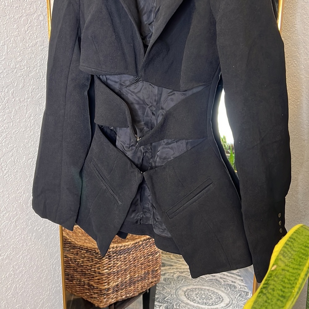 House Of CB 'Nour' Black Crepe Cutout Blazer NWT - Picture 9 of 10